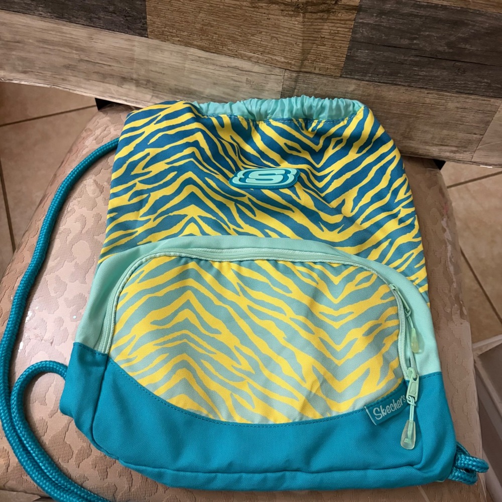 Skechers Drawstring Backpack Tiger Stripe Cinch Sack Blue Yellow Gym Bag